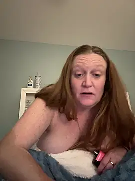 Kellilyn10 online show from 05-29-26, 04:51