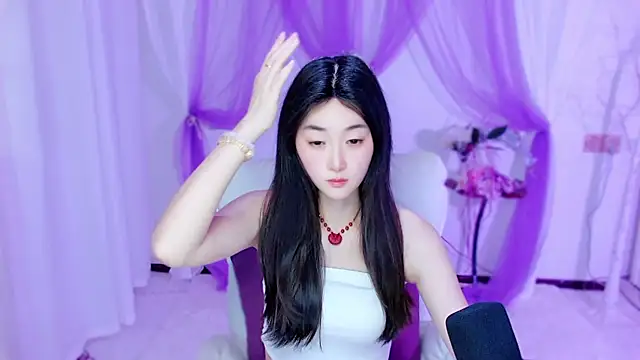 Tili Lucky online show from 06-04-26, 01:10