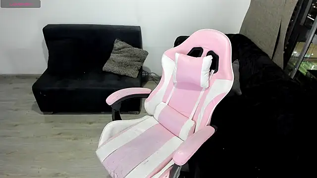 Chloe lovee online show from 06-14-26, 02:35