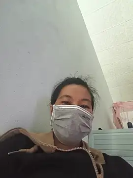 Snapshot of missthree chatting on 07-15-26, 07:37 missthree online show from 07-15-26, 07:37