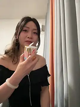 huihui 520 online show from 05-15-26, 07:06