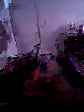 Snapshot of Almircorral2211 chatting on 06-18-26, 04:22 Almircorral2211 online show from 06-18-26, 04:22