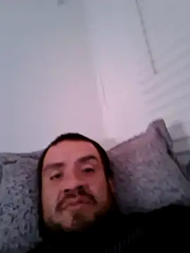 Snapshot of Almircorral2211 chatting on 06-14-26, 07:42 Almircorral2211 online show from 06-14-26, 07:42