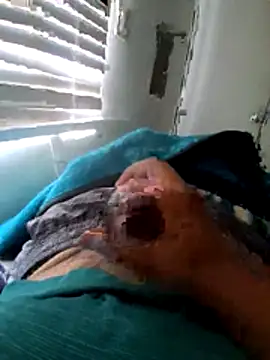 Snapshot of Almircorral2211 chatting on 07-06-26, 07:16 Almircorral2211 online show from 07-06-26, 07:16