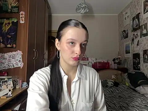 Angelina Floran online show from 05-12-26, 04:35