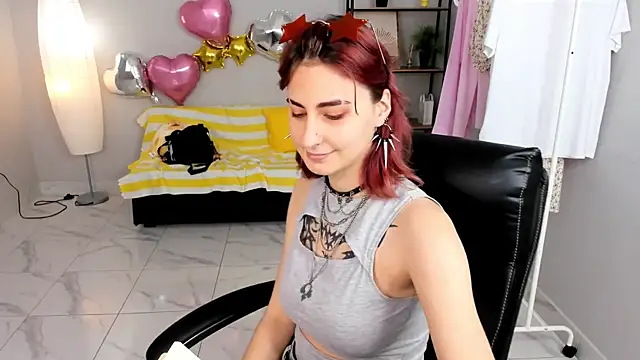Cruela Bena online show from 05-10-26, 11:14