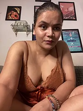 Snapshot of Leena_singh chatting on 06-04-26, 06:01 Leena singh online show from 06-04-26, 06:01