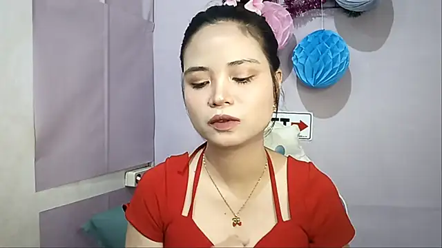 Snapshot of FerminaBoutwell chatting on 06-18-26, 11:26 FerminaBoutwell online show from 06-18-26, 11:26