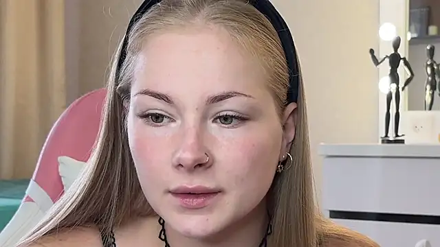 KayCampbell online show from 07-16-26, 09:17