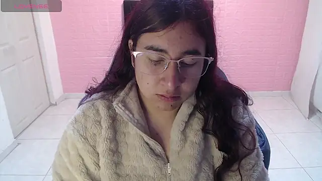 Snapshot of celeste16092020 chatting on 05-27-26, 01:29 celeste16092020 online show from 05-27-26, 01:29