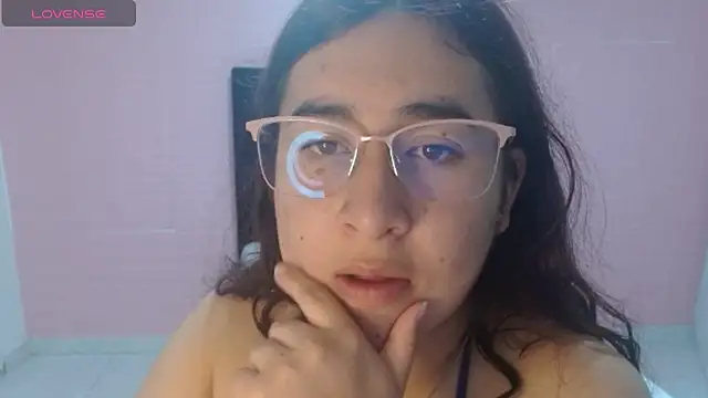 Snapshot of celeste16092020 chatting on 06-25-26, 01:49 celeste16092020 online show from 06-25-26, 01:49