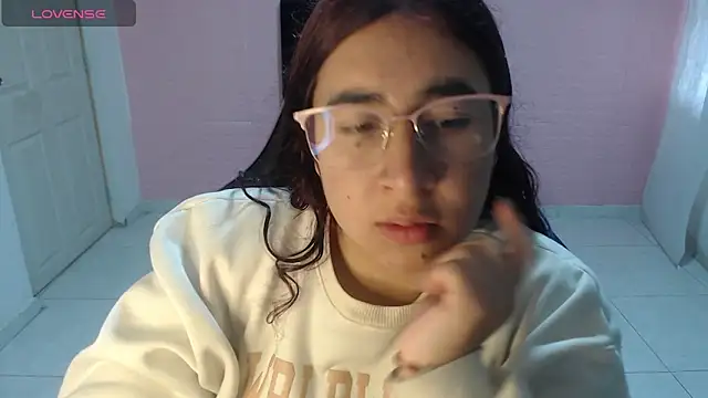 Snapshot of celeste16092020 chatting on 05-30-26, 01:17 celeste16092020 online show from 05-30-26, 01:17