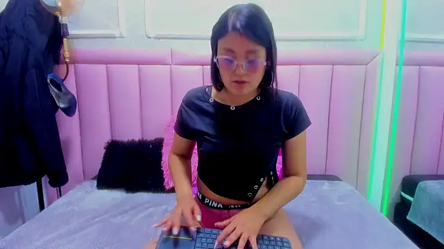Sophie pink78 online show from 05-13-26, 01:18
