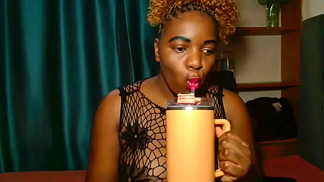 Snapshot of xxebony chatting on 07-29-26, 01:38 xxebony online show from 07-29-26, 01:38