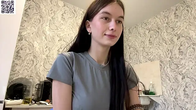 HinaDesire online show from 05-08-26, 04:00