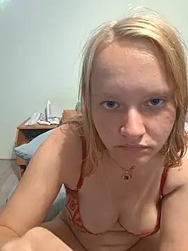 Sexycouple3518 online show from 06-26-26, 06:14