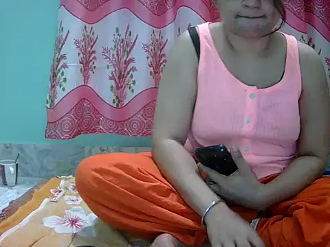 angelqueen19 online show from 05-11-26, 07:55