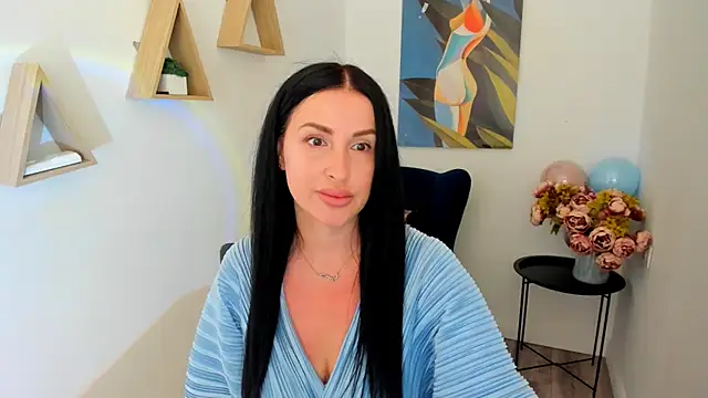 HoneyBlossome online show from 06-18-26, 05:06