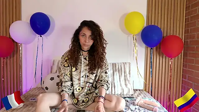 alissonandree online show from 06-19-26, 06:58