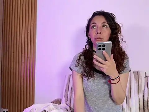 alissonandree online show from 05-20-26, 04:59