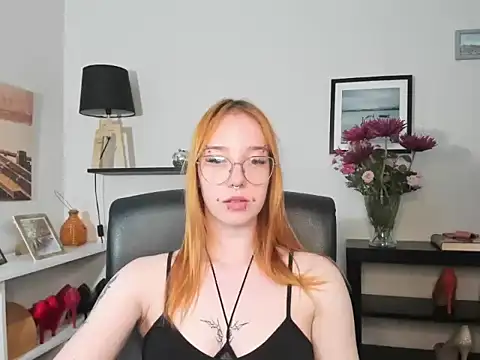 foxSonya online show from 06-05-26, 06:52