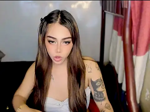 ArianaLore online show from 06-12-26, 04:16