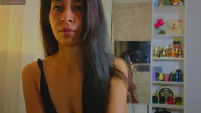YvisSweet online show from 05-22-26, 01:58