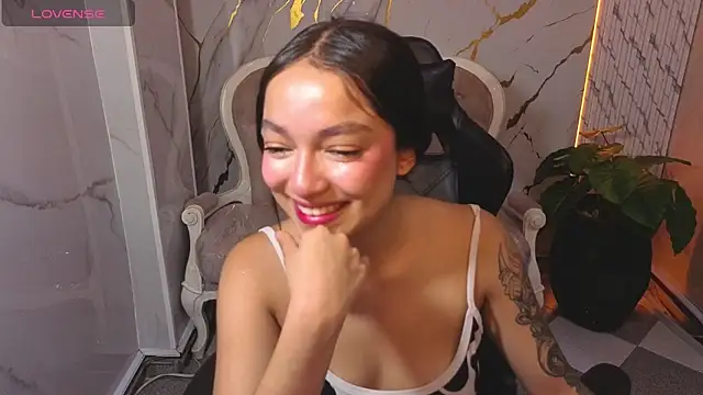 Cinnamon b online show from 05-25-26, 07:56