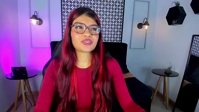 amelie furtado online show from 06-26-26, 04:24