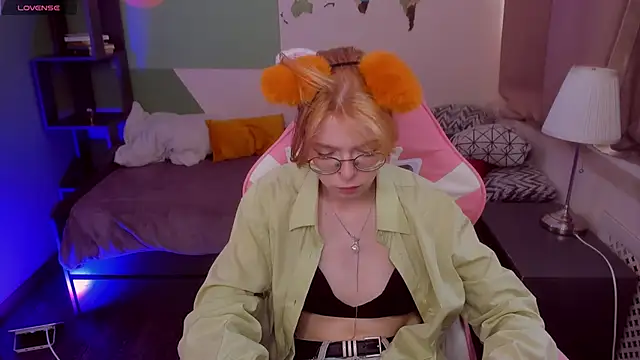 FoxxyyPolly online show from 06-20-26, 05:34