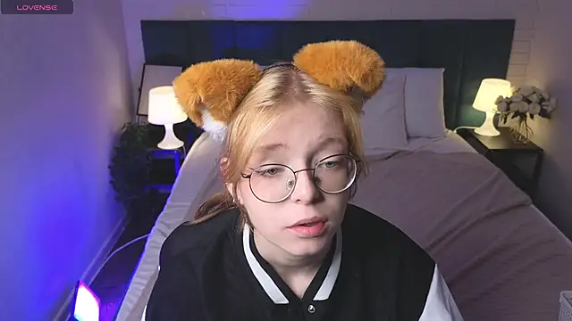 FoxxyyPolly online show from 06-05-26, 05:23