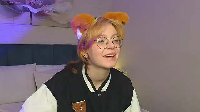 FoxxyyPolly online show from 06-05-26, 07:03