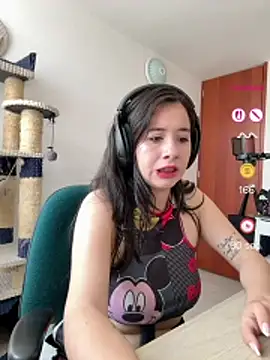 Annie loveer online show from 07-01-26, 05:46