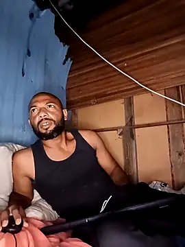 Snapshot of Camodick chatting on 02-15-26, 11:47 Camodick online show from 02-15-26, 11:47