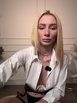 AngieShae online show from 06-30-26, 04:23
