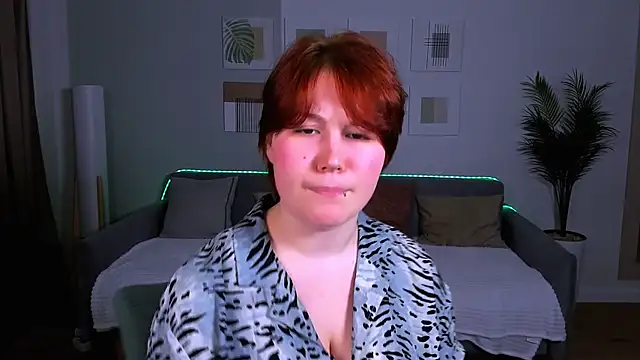 MiaLacrice online show from 06-05-26, 07:19