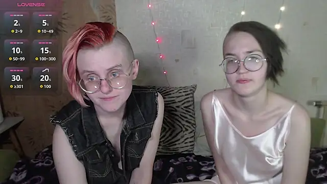 Alessa Kiss online show from 06-17-26, 09:57