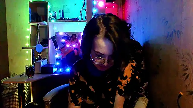 Alessa Kiss online show from 05-20-26, 05:32