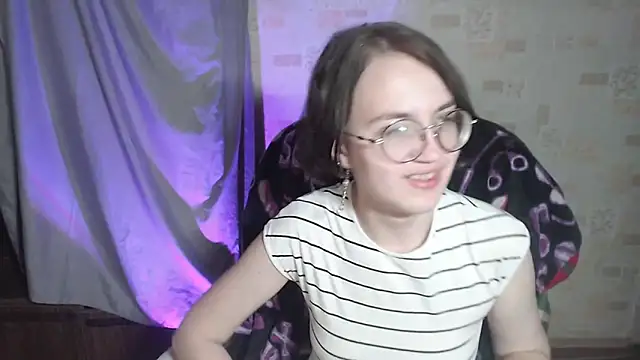 Alessa Kiss online show from 06-04-26, 06:23