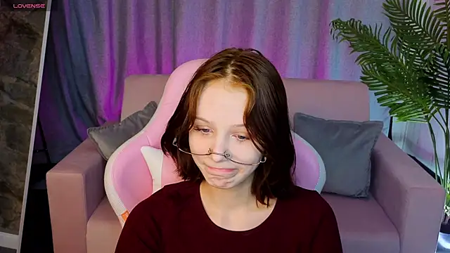 AliceJohansone online show from 05-20-26, 01:35
