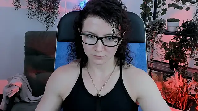 Snapshot of AureliaGleam chatting on 05-14-26, 07:27 AureliaGleam online show from 05-14-26, 07:27