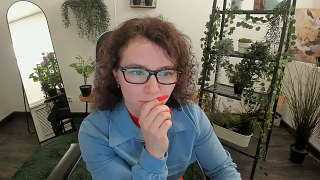 Snapshot of AureliaGleam chatting on 06-10-26, 01:18 AureliaGleam online show from 06-10-26, 01:18