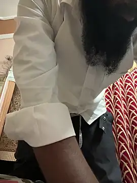 Muslimali online show from 06-19-26, 01:28