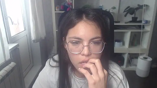 Anda here online show from 06-17-26, 02:55