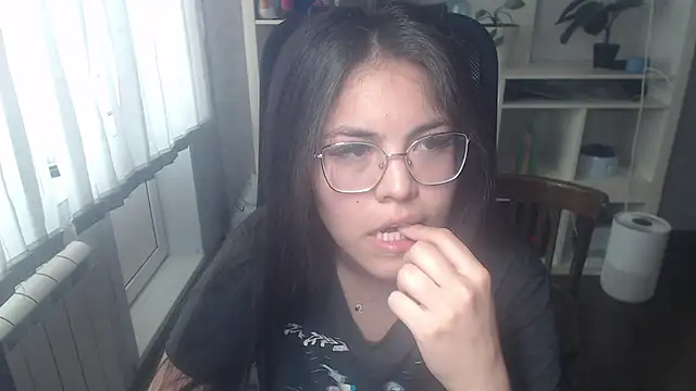 Anda here online show from 06-18-26, 04:33