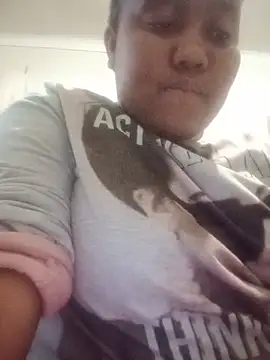 ChubbyMidgetxxx19 online show from 05-30-26, 03:28