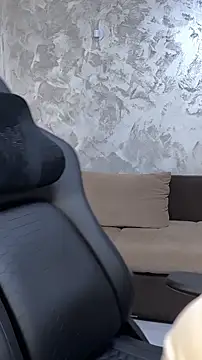 SophiePale online show from 11-13-25, 07:40