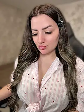 SophiePale online show from 04-13-26, 08:29