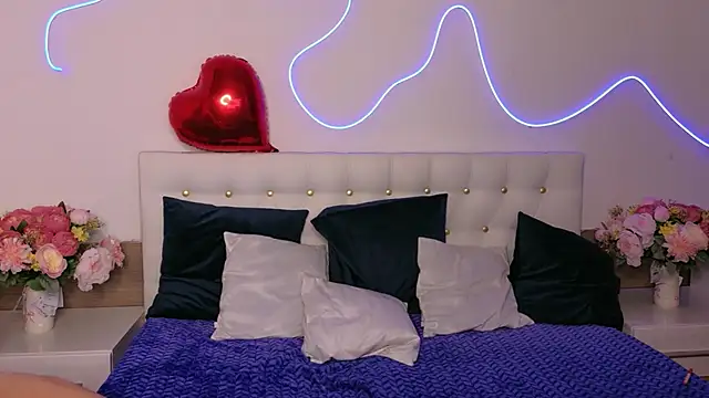 MaddiePerez online show from 05-12-26, 04:57