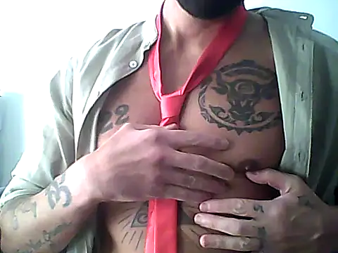 Alessandromagno8 online show from 05-18-26, 09:03